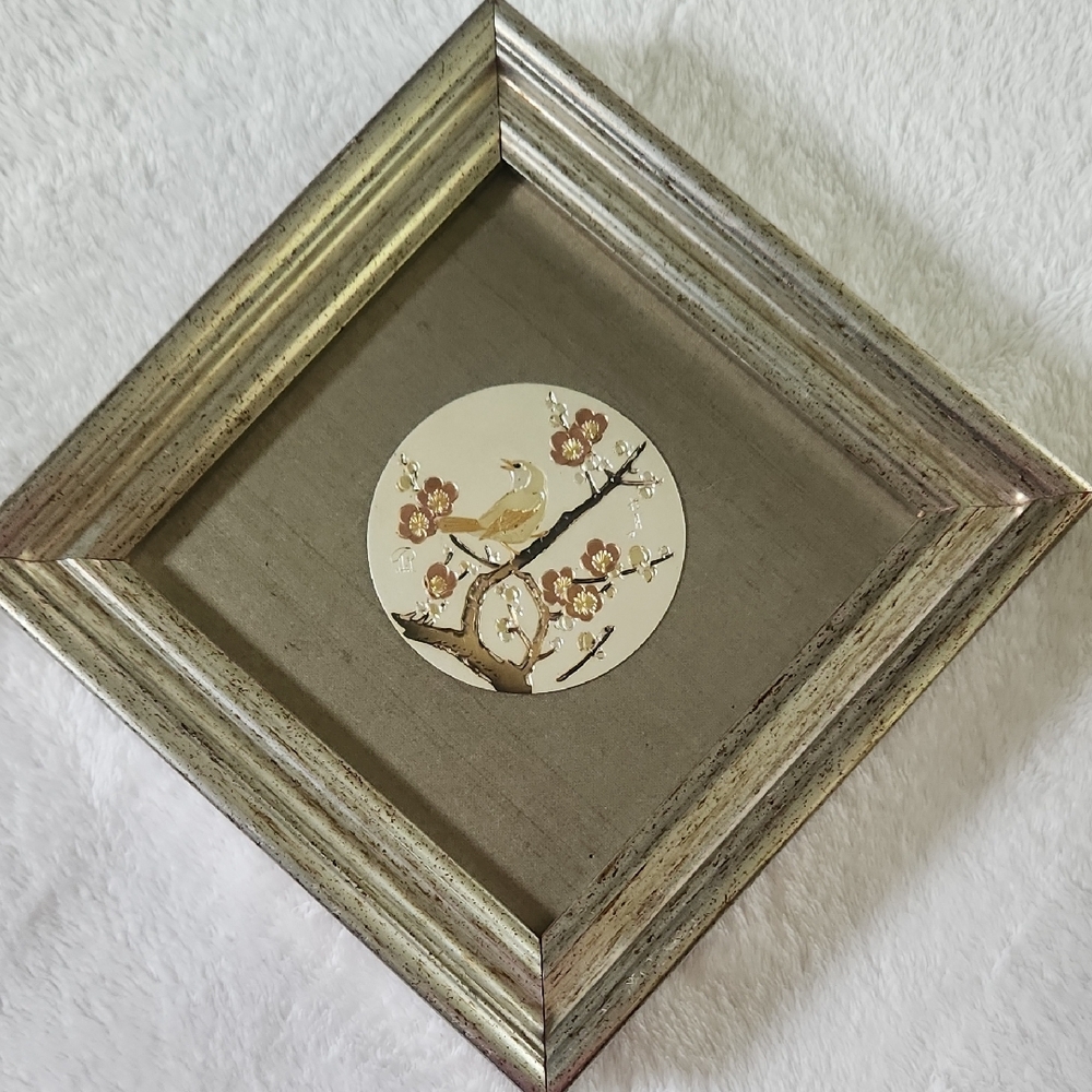Distressed Silver Wood Picture Frame with Bird Art